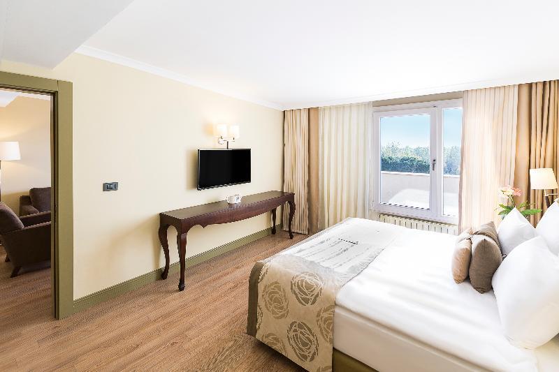 Ramada Resort Kazdaglari Thermal & Spa Gure Εξωτερικό φωτογραφία